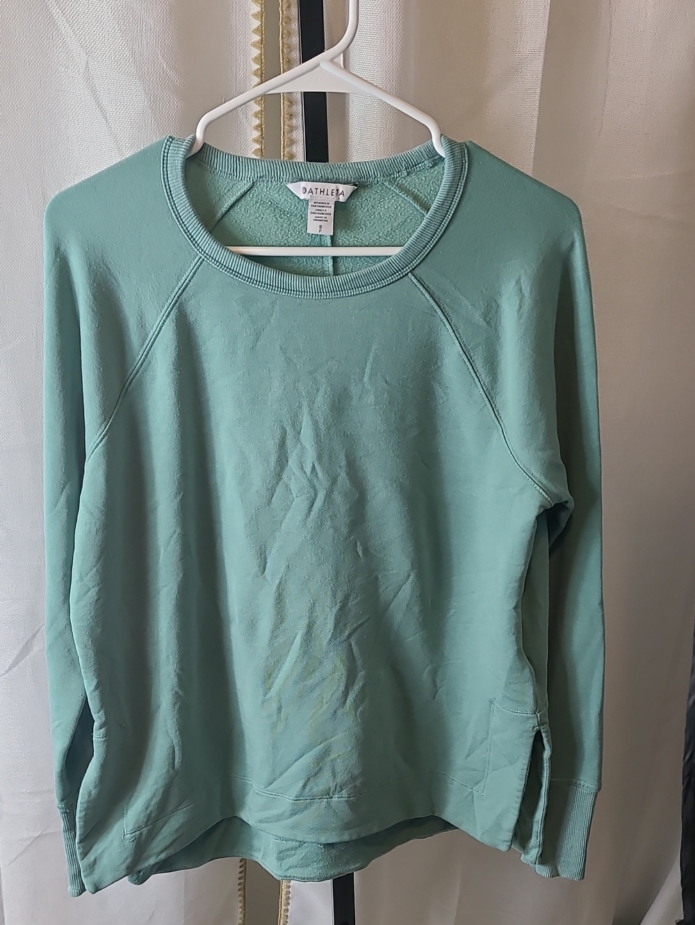 Athleta Mindset Sweatshirt Size Small Seeform Green.
